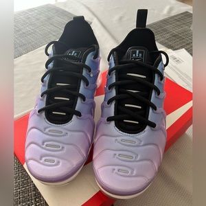 Women’s Air Vapormax plus size 9